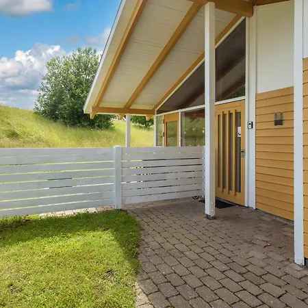 5 Person In Aabenraa-by Traum אבנרה