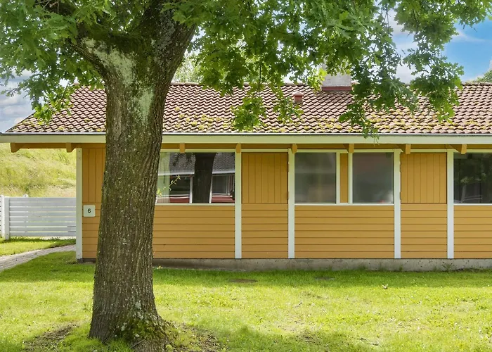 5 Person In Aabenraa-by Traum